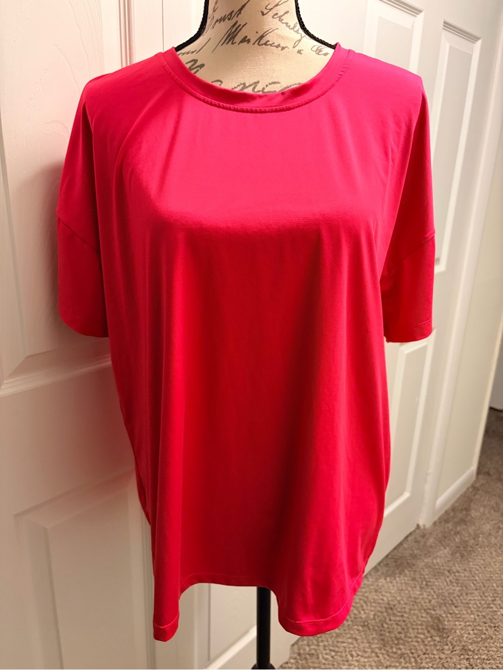 Tuckernuck Short-Sleeve Crewneck Top in Hot Pink